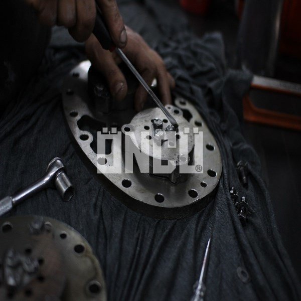 Kompresör Emme ve Boşaltma Valfleri